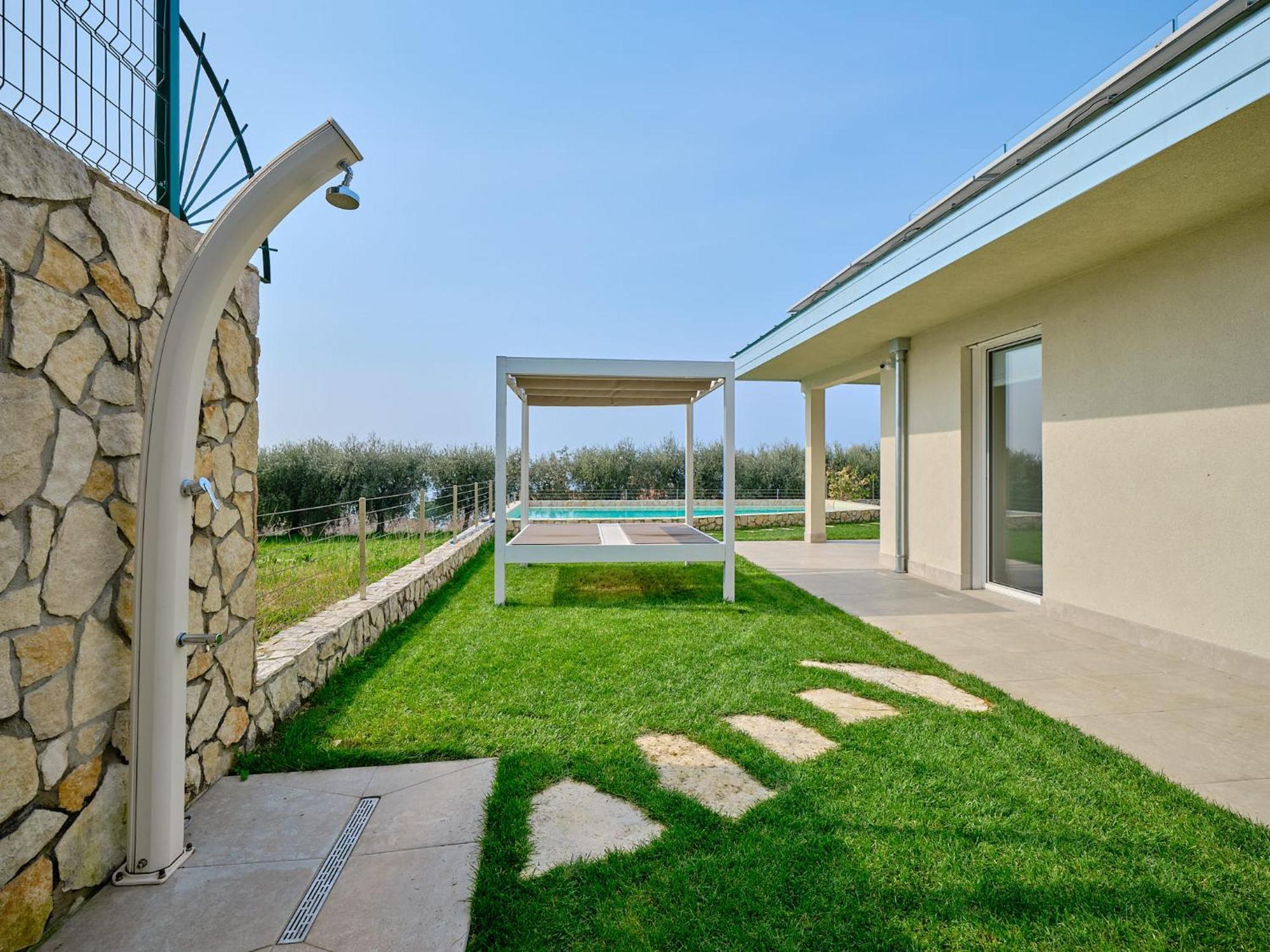 Villa Sunny Lake Suites Bardolino Dış mekan fotoğraf